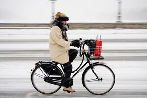 Pour le vélo dans le froid: Des pneus d'hiver qui s'enfilent aussi