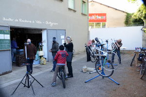 Atelier de Roulons à Vélo Avignon.JPG